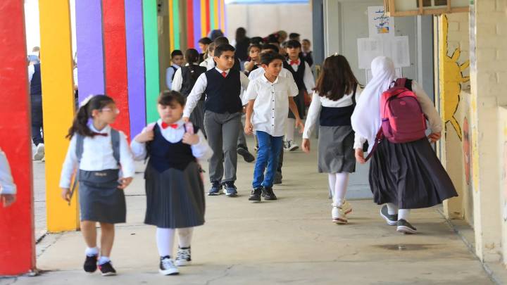 بمشاركة ملايين الطلبة ..  انطلاق العام الدراسي الجديد في العراق 